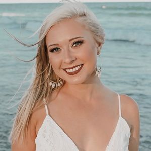 Meet your Posher, Maddie